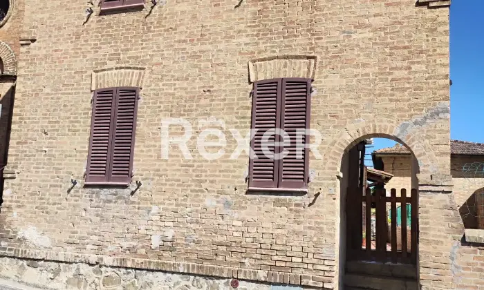 Rexer-Torrenieri-Terratetto-indipendente-nel-centro-storico-di-Torrenieri-Montalcino-Altro