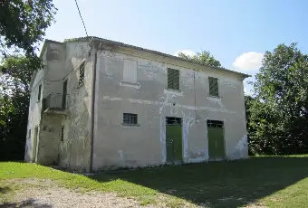 Rexer-Mondavio-CASA-A-PIANACCIO-DI-MONDAVIO-Giardino