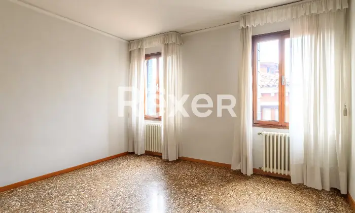 Rexer-Venezia-Appartamento-di-Ampia-Metriatura-allUltimo-Piano-Altro