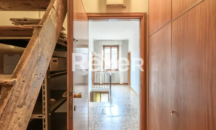 Rexer-Venezia-Appartamento-di-Ampia-Metriatura-allUltimo-Piano-Altro