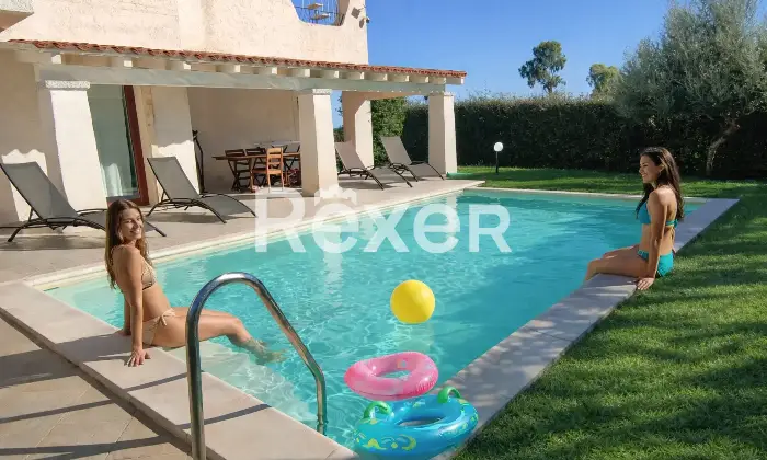 Rexer-Case-Peschieralu-Fraili-Villa-indipendente-con-piscina-in-vendita-Via-Stromboli-Lu-Fraili-San-Teodoro-Altro