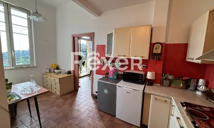 Rexer-Varazze-Panoramica-abitazione-vista-mare-con-giardino-e-posti-auto-Altro