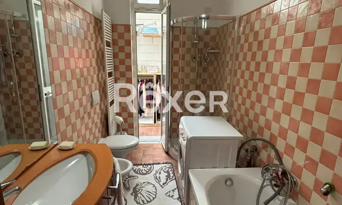 Rexer-Varazze-Panoramica-abitazione-vista-mare-con-giardino-e-posti-auto-Altro