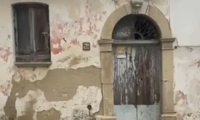 Rexer-Tricarico-Casa-indipendente-con-garage-Largo-Plebiscito-Tricarico-Altro