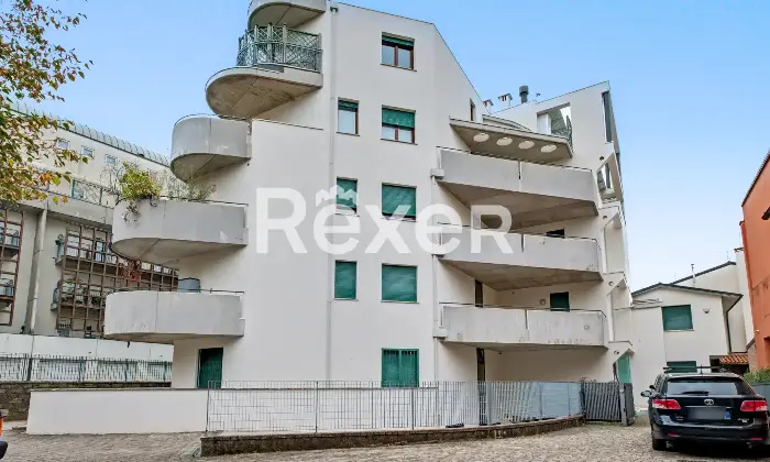 Rexer-Vicenza-Trilocale-con-terrazza-abitabile-ascensore-dal-garage-e-posto-auto-Altro