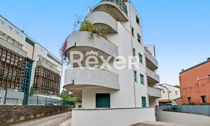 Rexer-Vicenza-Trilocale-con-terrazza-abitabile-ascensore-dal-garage-e-posto-auto-Altro
