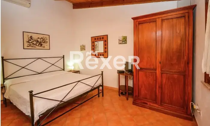 Rexer-Cropani-Marina-Complesso-agrituristico-su-ettari-immerso-nel-verde-Altro