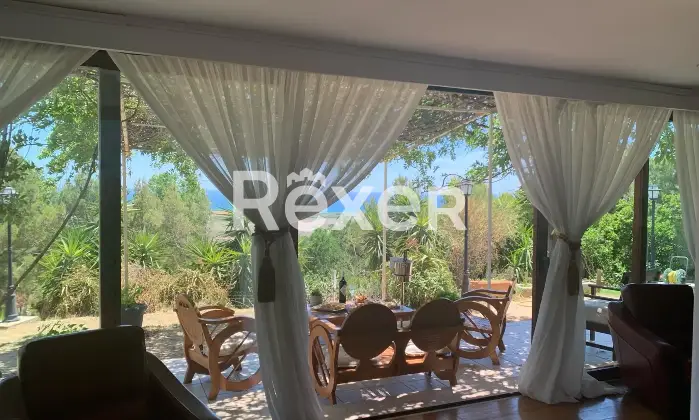 Rexer-Cropani-Complesso-agrituristico-su-ettari-immerso-nel-verde-Altro