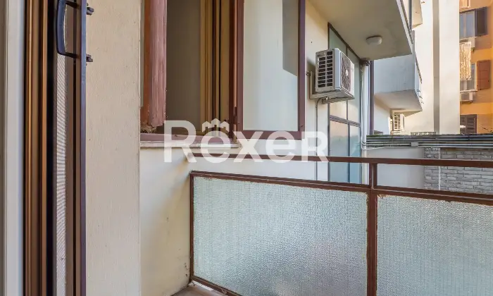 Rexer-Ferrara-Appartamento-con-camere-da-letto-Da-ristrutturare-Altro