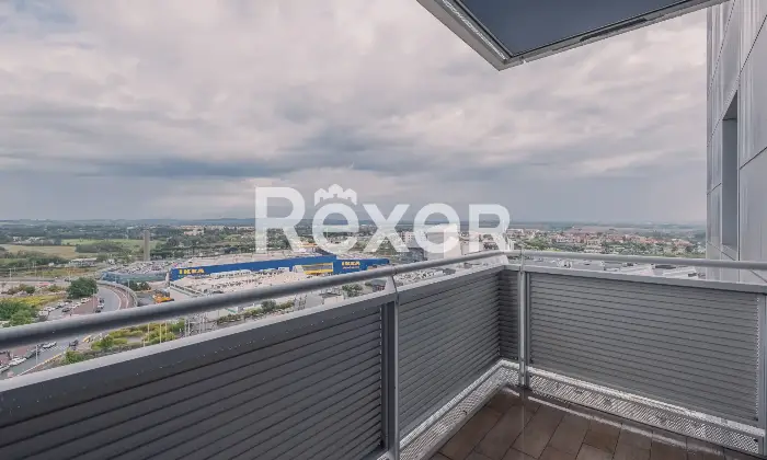 Rexer-Roma-Vendesi-luminoso-bilocale-Altro