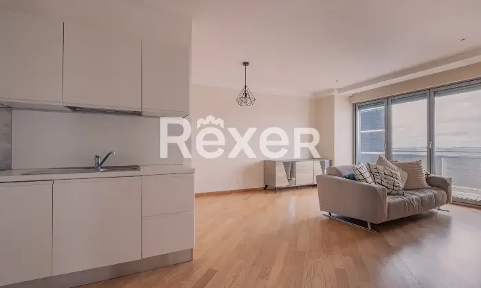 Rexer-Roma-Vendesi-luminoso-bilocale-Altro