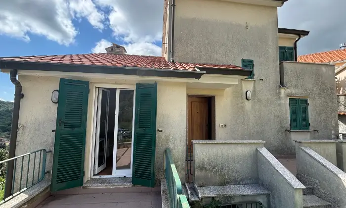 Rexer-Stella-Villa-indipendente-con-giardino-Altro
