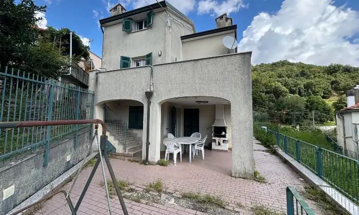 Rexer-Stella-Villa-indipendente-con-giardino-Altro