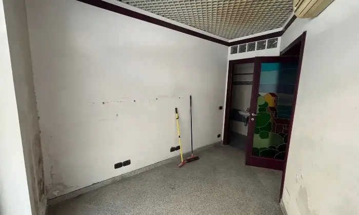 Rexer-Savona-Locale-commerciale-Altro