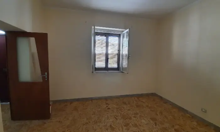 Rexer-Ricadi-Appartamento-in-centro-al-Piano-Terra-accesso-autonomo-Camera-da-letto