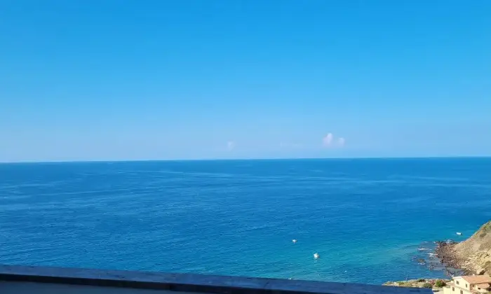 Rexer-Castelsardo-Appartamento-con-vista-mare-e-posto-auto-riservato-a-Castelsardo-SS-Altro