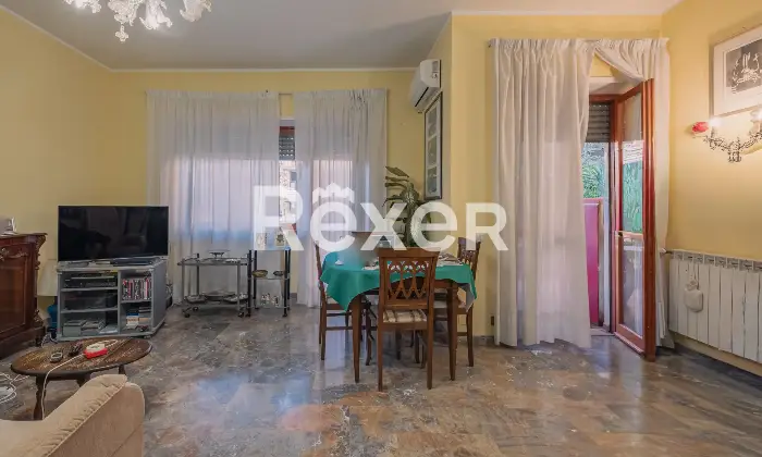 Rexer-Roma-PisanaBravettaAmpio-Trilocale-con-terrazzo-e-box-auto-Altro