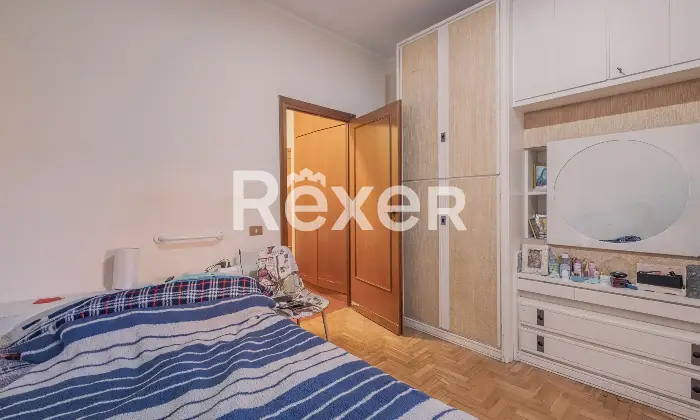 Rexer-Roma-PisanaBravettaAmpio-Trilocale-con-terrazzo-e-box-auto-Altro