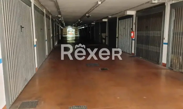 Rexer-Roma-PisanaBravettaAmpio-Trilocale-con-terrazzo-e-box-auto-Altro