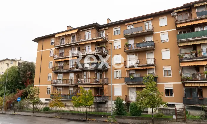 Rexer-Verona-Appartamento-luminoso-con-box-auto-e-cantine-Altro