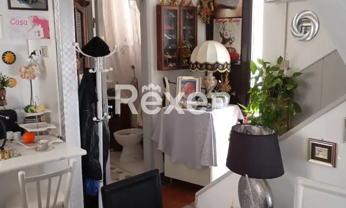 Rexer-Macomer-Casa-indipendente-su-tre-livelli-completamente-arredata-Centro-di-Macomer-Altro