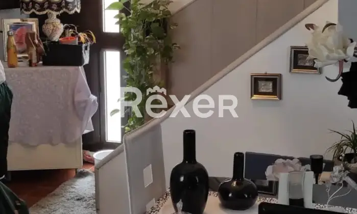 Rexer-Macomer-Casa-indipendente-su-tre-livelli-completamente-arredata-Centro-di-Macomer-Altro