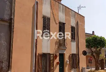 Rexer-Macomer-Casa-indipendente-su-tre-livelli-completamente-arredata-Centro-di-Macomer-Altro