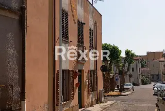 Rexer-Macomer-Casa-indipendente-su-tre-livelli-completamente-arredata-Centro-di-Macomer-Altro