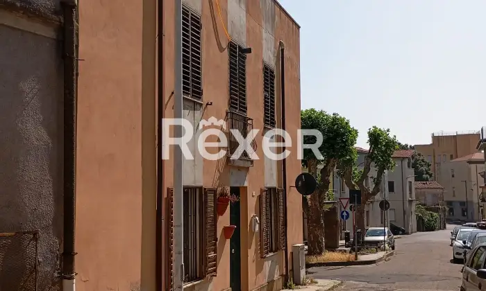 Rexer-Macomer-Casa-indipendente-su-tre-livelli-completamente-arredata-Centro-di-Macomer-Altro