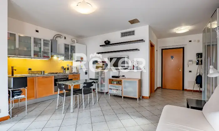 Rexer-Firenze-Monolocale-con-cantina-e-posto-auto-Altro