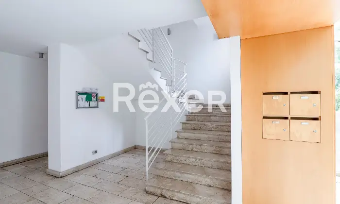 Rexer-Firenze-Via-Bausi-Firenze-Altro