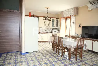 Rexer-Cardito-Appartamento-ristrutturato-box-e-posto-auto-a-uso-investimento-Altro