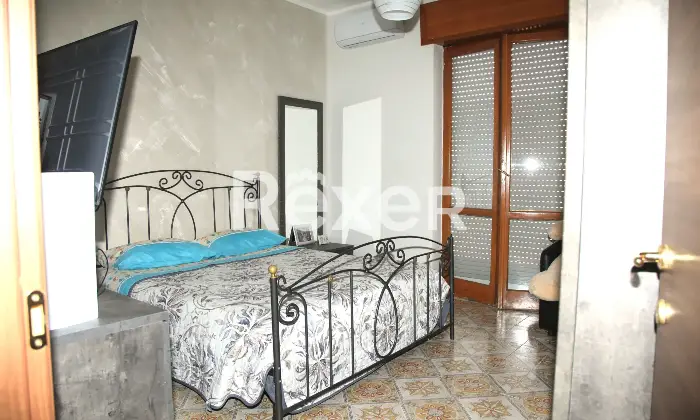 Rexer-Cardito-Appartamento-ristrutturato-box-e-posto-auto-a-uso-investimento-Altro