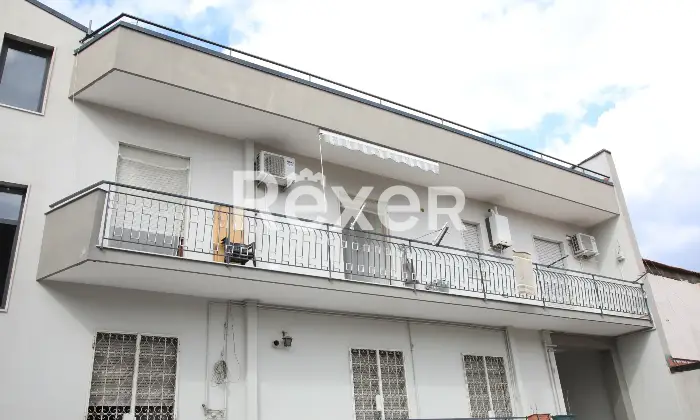 Rexer-Cardito-Appartamento-ristrutturato-box-e-posto-auto-a-uso-investimento-Altro