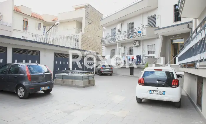 Rexer-Cardito-Appartamento-ristrutturato-box-e-posto-auto-a-uso-investimento-Altro