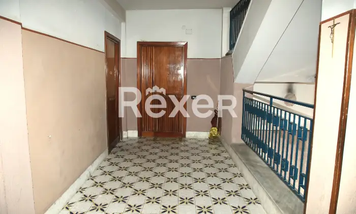 Rexer-Cardito-Appartamento-ristrutturato-box-e-posto-auto-a-uso-investimento-Altro