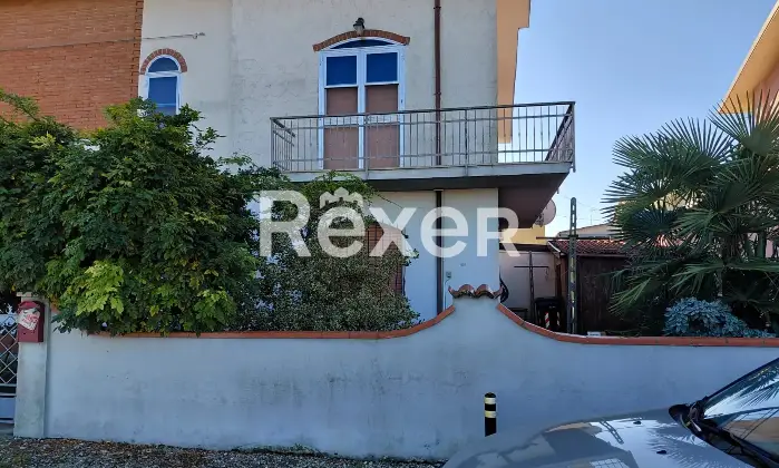 Rexer-Copparo-Bifamiliare-indipendente-con-garage-e-giardino-a-Copparo-Altro
