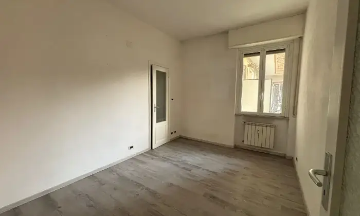 Rexer-Savona-Trilocale-con-ascensore-e-cantina-Altro