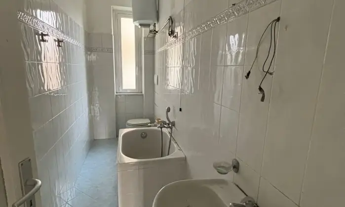 Rexer-Savona-Trilocale-con-ascensore-e-cantina-Altro