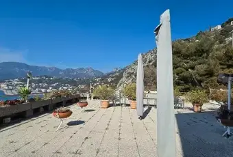 Rexer-Grimaldi-Grimaldi-Inferiore-Esclusivo-trilocale-fronte-mare-con-vista-mozzafiato-sui-Balzi-Rossi-Altro
