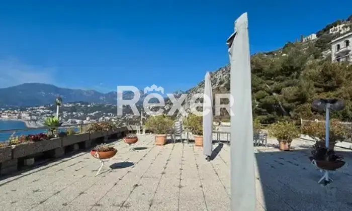 Rexer-Grimaldi-Grimaldi-Inferiore-Esclusivo-trilocale-fronte-mare-con-vista-mozzafiato-sui-Balzi-Rossi-Altro