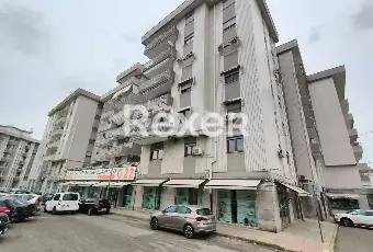 Rexer-Cosenza-Trilocale-piazza-Primo-Maggio-Citt-Terrazzo