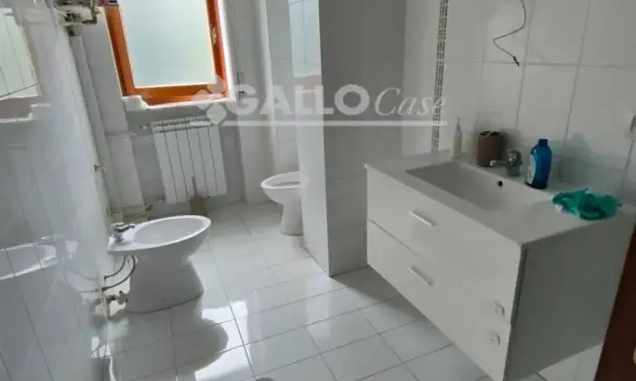 Rexer-Cosenza-Trilocale-piazza-Primo-Maggio-Citt-Bagno