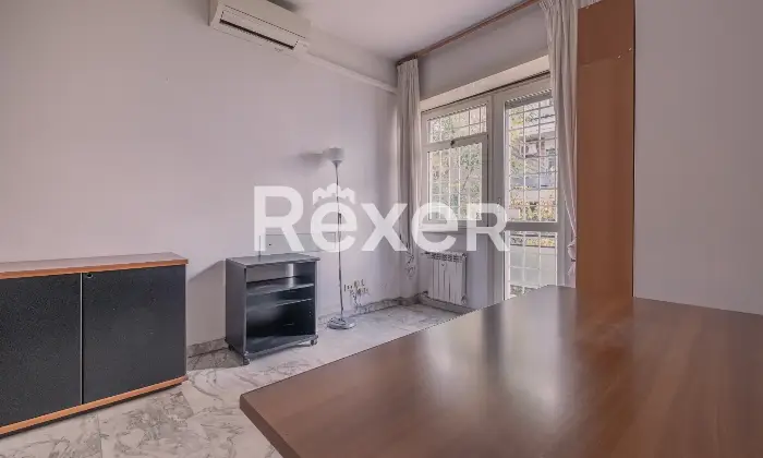 Rexer-Roma-Eur-centro-Trilocale-con-doppio-affaccio-Altro