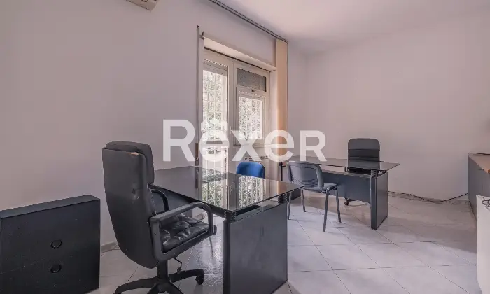 Rexer-Roma-Eur-centro-Trilocale-con-doppio-affaccio-Altro