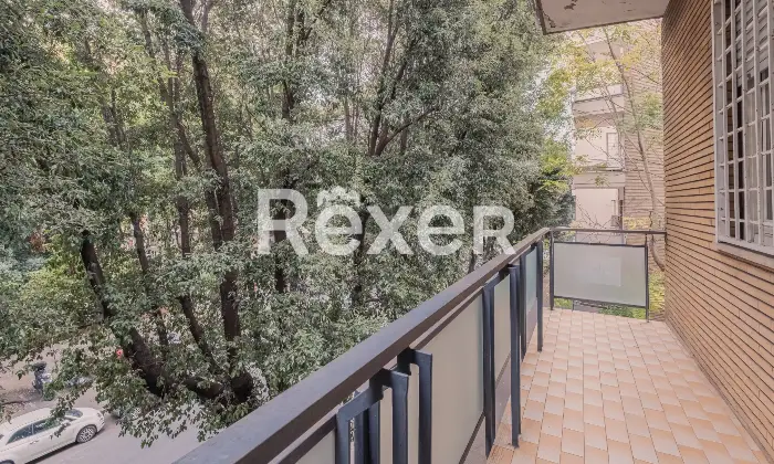 Rexer-Roma-Eur-centro-Trilocale-con-doppio-affaccio-Altro