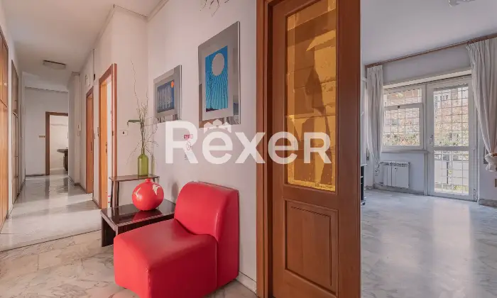 Rexer-Roma-Eur-centro-Trilocale-con-doppio-affaccio-Altro