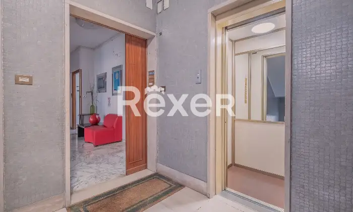 Rexer-Roma-Eur-centro-Trilocale-con-doppio-affaccio-Altro