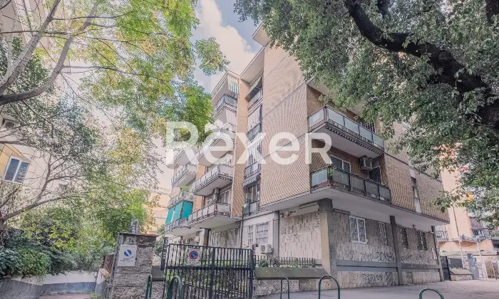 Rexer-Roma-Eur-centro-Trilocale-con-doppio-affaccio-Altro