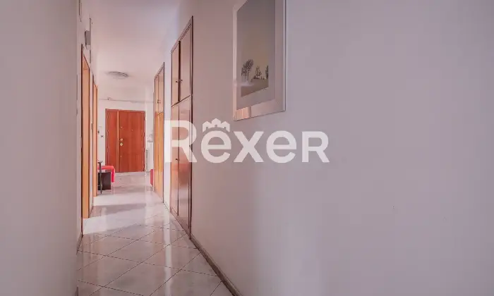 Rexer-Roma-Eur-centro-Trilocale-con-doppio-affaccio-Altro